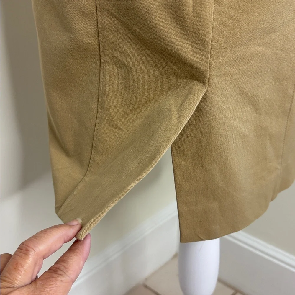 Ann Taylor Tan Pencil Skirt. Size 0